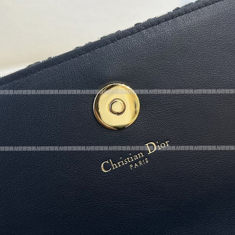 디올오블리크시그니처미니백 20260323-105715-011루.jpg