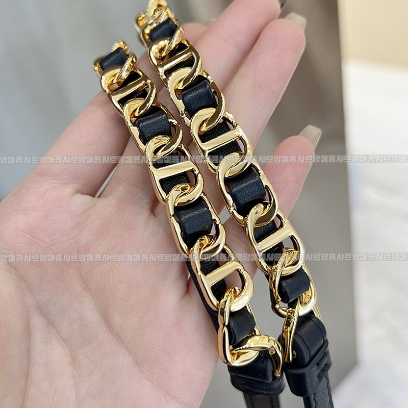 디올오블리크시그니처미니백 20260323-105716-014루.jpg