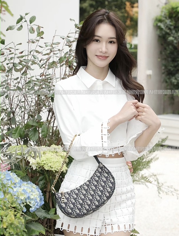 디올오블리크자카드라운지체인호보백 20260323-112211-019루.jpg