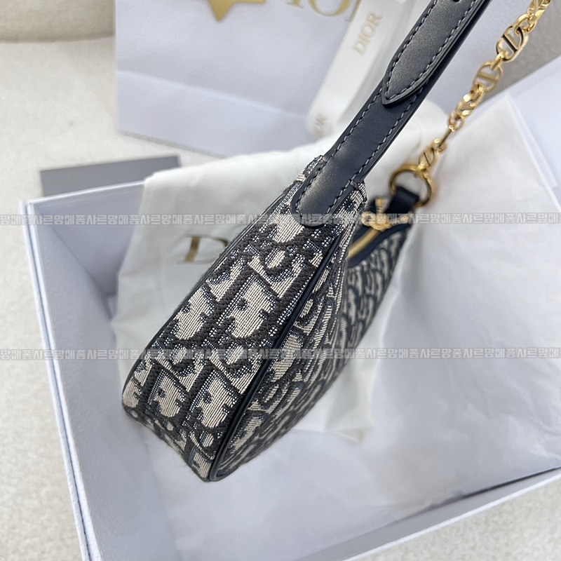 디올오블리크자카드라운지체인호보백 20260323-112208-005루.jpg