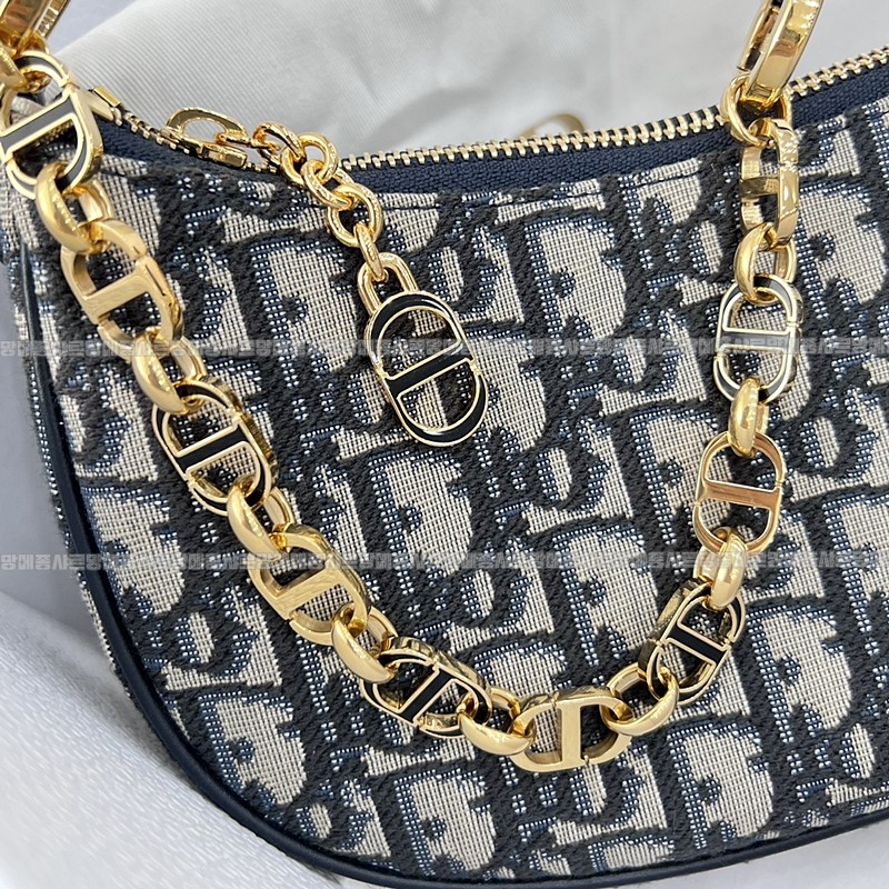 디올오블리크자카드라운지체인호보백 20260323-112209-009루.jpg