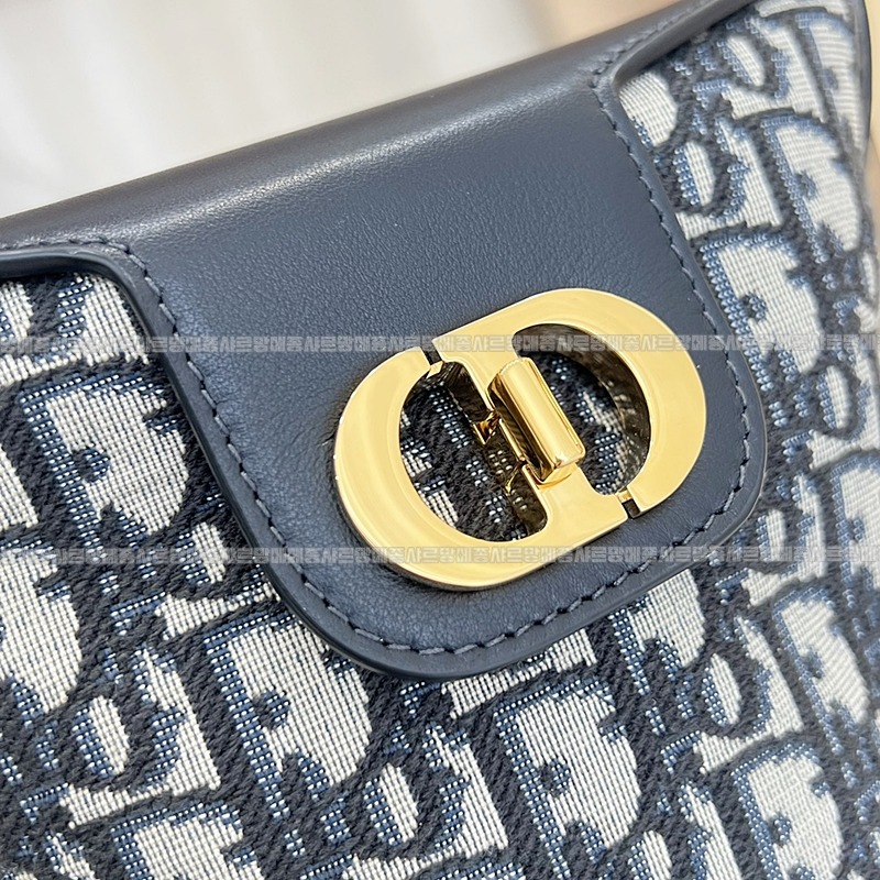 디올30몽테뉴엠버미니버킷백 20260323-114318-005루.jpg