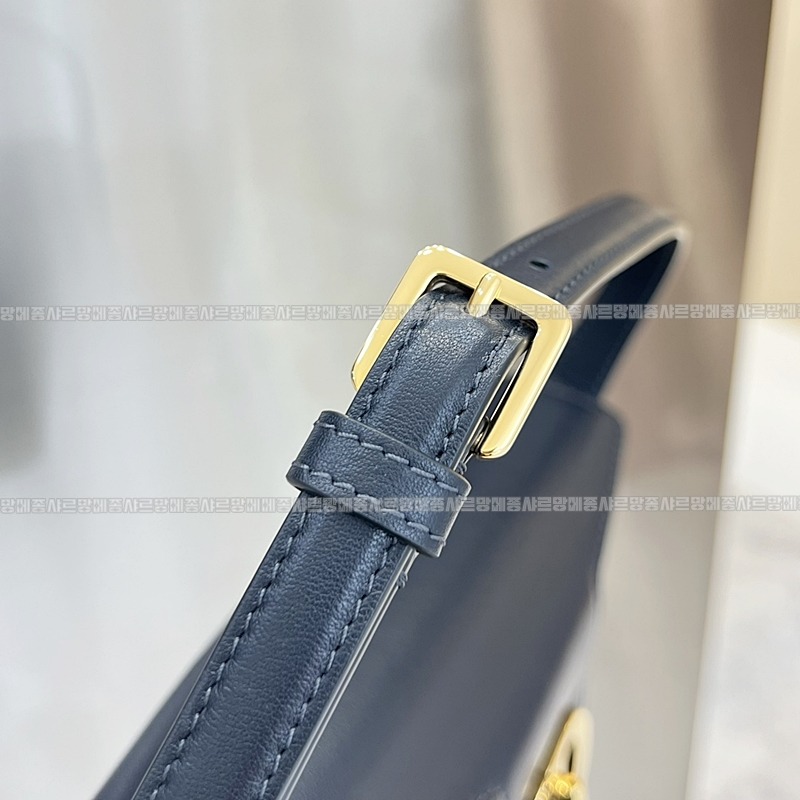 디올30몽테뉴엠버미니버킷백 20260323-114318-009루.jpg