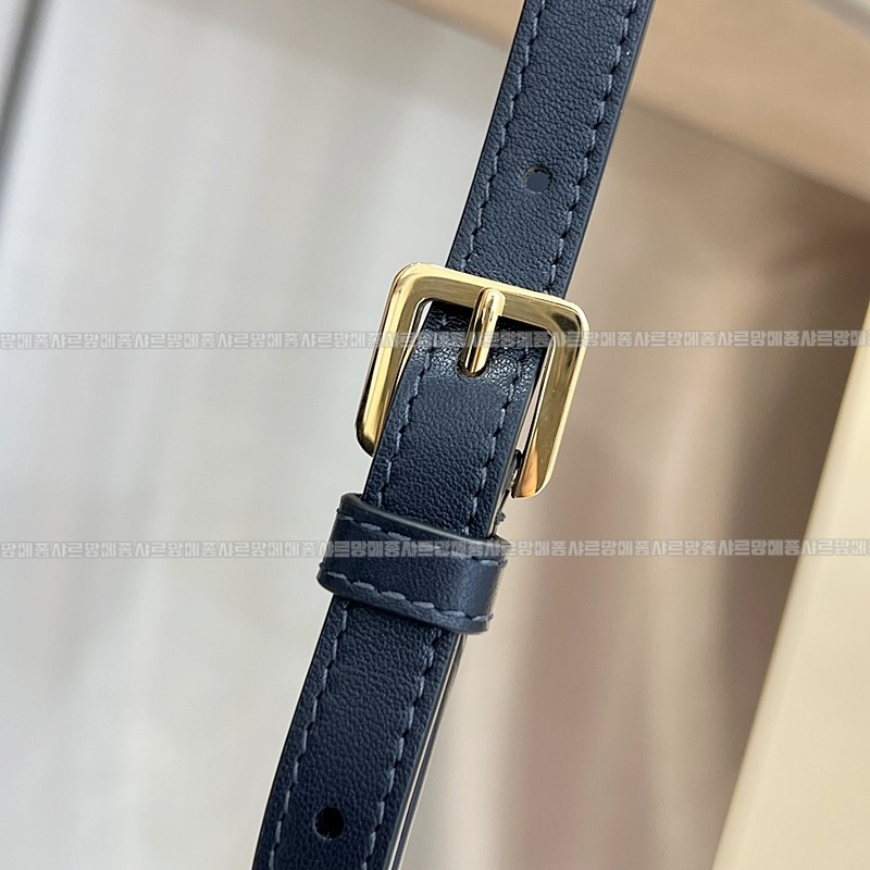 디올30몽테뉴엠버미니버킷백 20260323-114320-016루.jpg