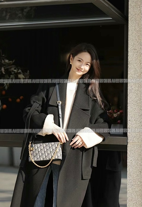 디올30몽테인체인파우치미니백  20260323-125623-021루.jpg