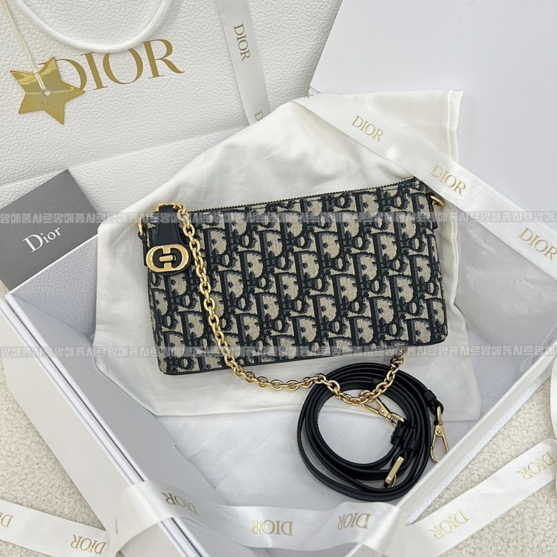 디올30몽테인체인파우치미니백  20260323-125621-001루.jpg