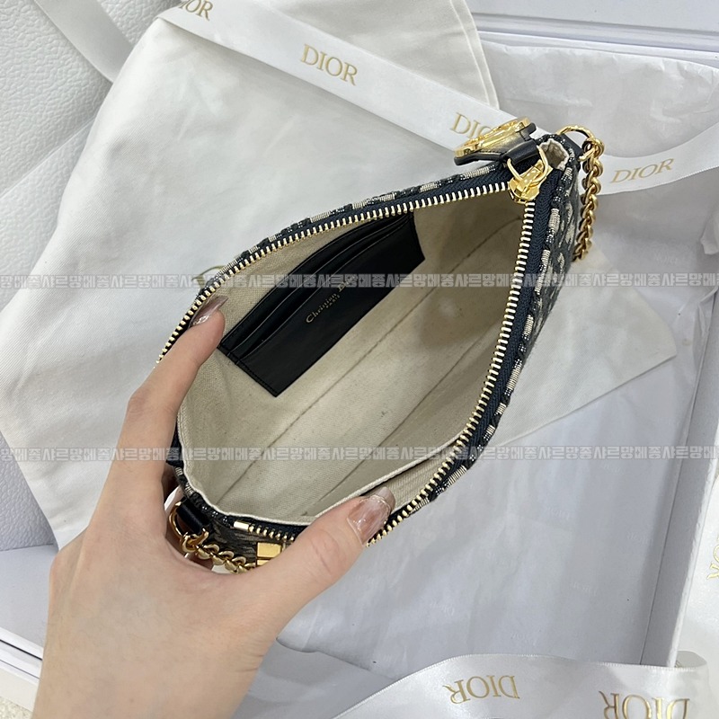 디올30몽테인체인파우치미니백  20260323-125621-007루.jpg