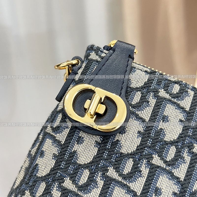 디올30몽테인체인파우치미니백  20260323-125621-008루.jpg