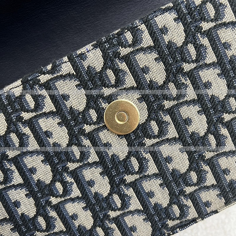 디올새들스몰체인파우치  20260323-130610-007루.jpg