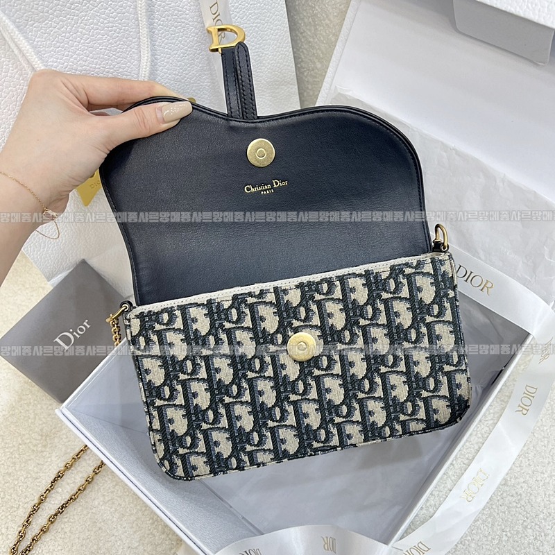 디올새들스몰체인파우치  20260323-130609-005루.jpg