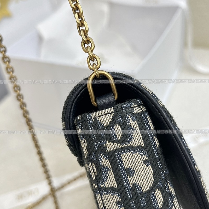 디올새들스몰체인파우치  20260323-130610-008루.jpg