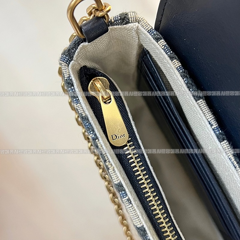 디올새들스몰체인파우치  20260323-130610-010루.jpg