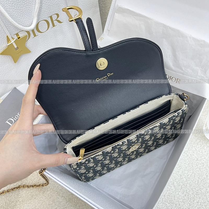 디올새들스몰체인파우치  20260323-130610-009루.jpg