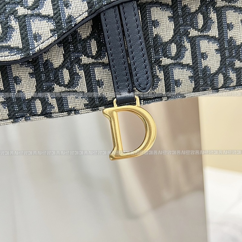 디올새들스몰체인파우치  20260323-130611-013루.jpg