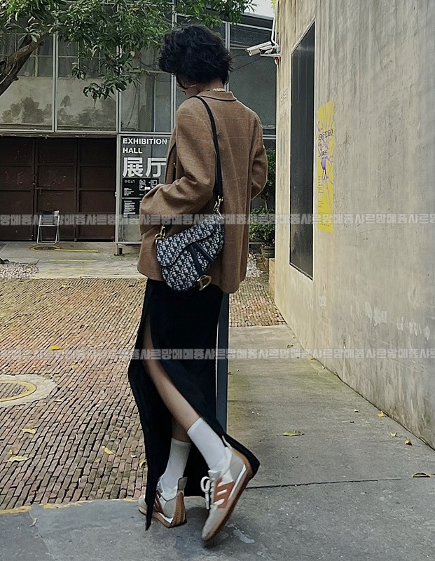 디올새들스트랩백  20260323-134937-016루.jpg