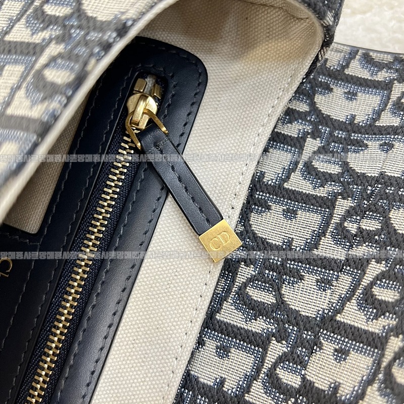 디올새들스트랩백  20260323-134936-009루.jpg