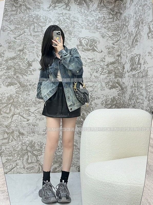 디올새들스트랩백  20260323-144729-015루.jpg