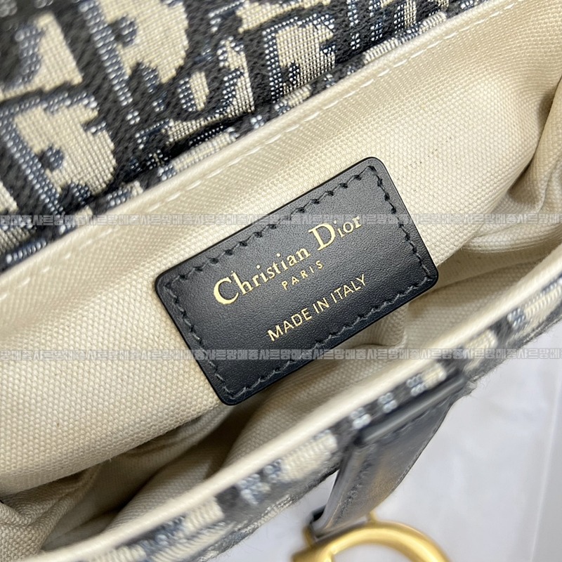 디올새들스트랩백  20260323-144728-008루.jpg