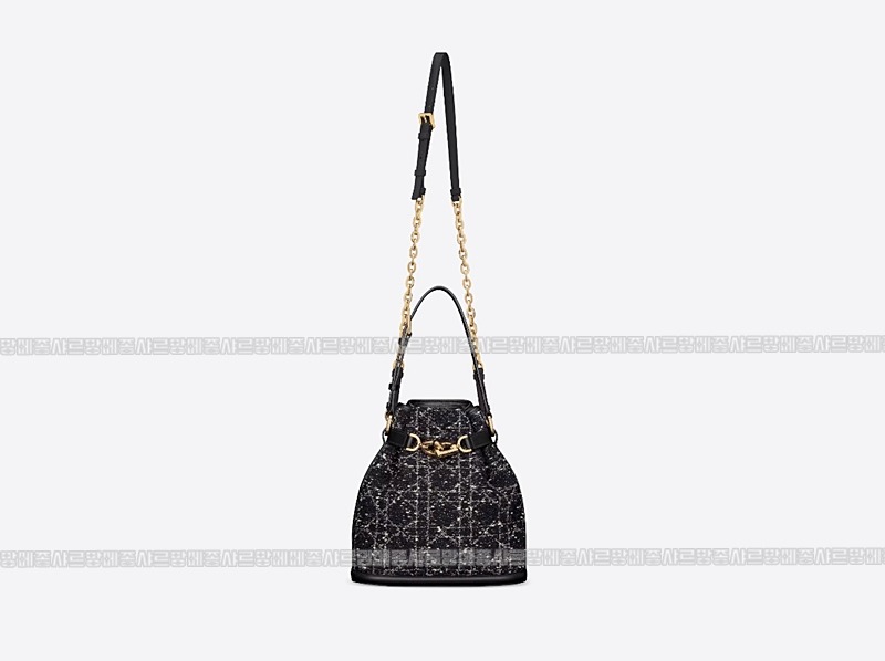 디올쎄오블리크버킷숄더백미디움  20260323-151915-015루.jpg