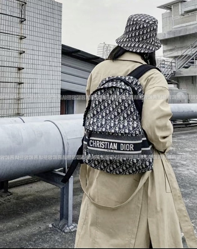 디올오블리크트래블백팩  20260323-175530-020루.jpg