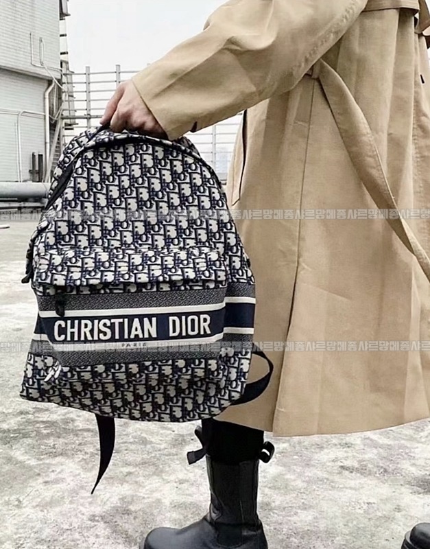 디올오블리크트래블백팩  20260323-175530-021루.jpg