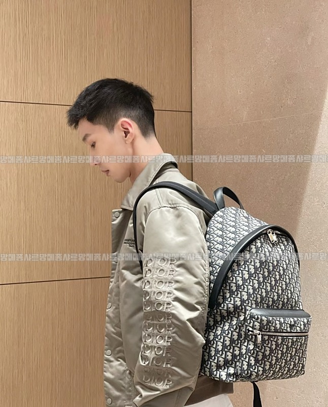 디올라이더백팩  20260324-094644-016루.jpg