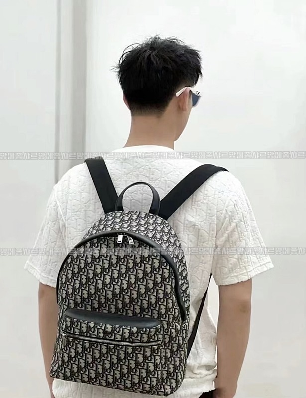 디올라이더백팩  20260324-094645-018루.jpg