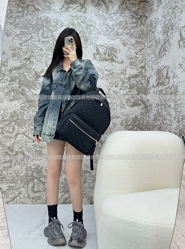 디올라이더백팩  20260324-095114-020루.jpg