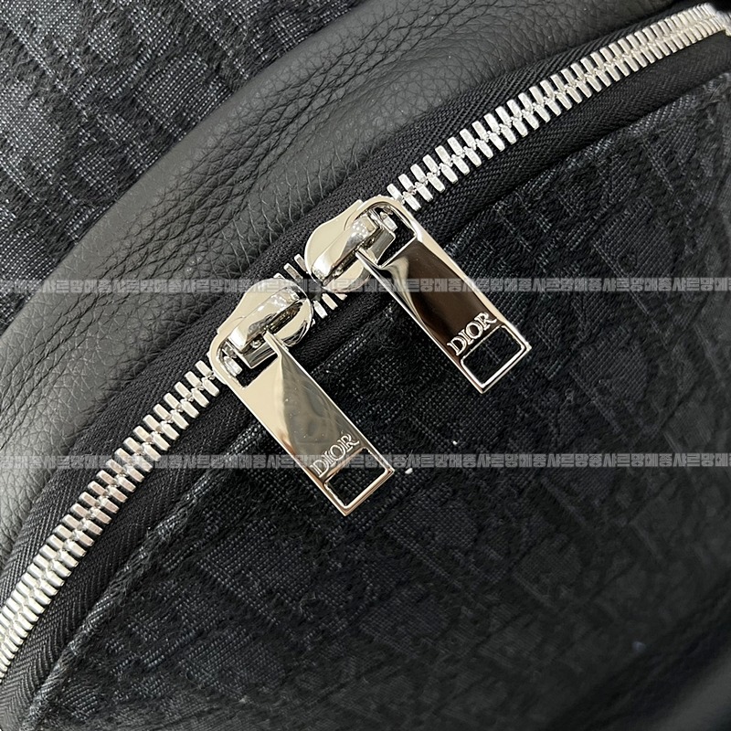 디올라이더백팩  20260324-095112-011루.jpg