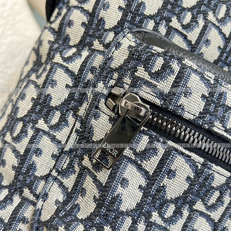 디올라이더백팩  20260324-095351-010루.jpg