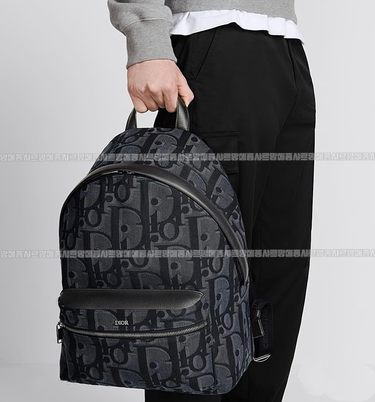 디올라이더백팩미디움  20260324-100847-018루.jpg