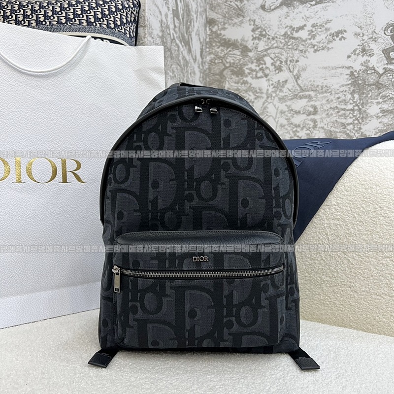 디올라이더백팩미디움  20260324-100845-001루.jpg