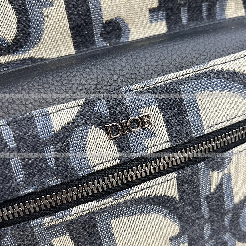 디올라이더백팩미디움  20260324-101157-008루.jpg