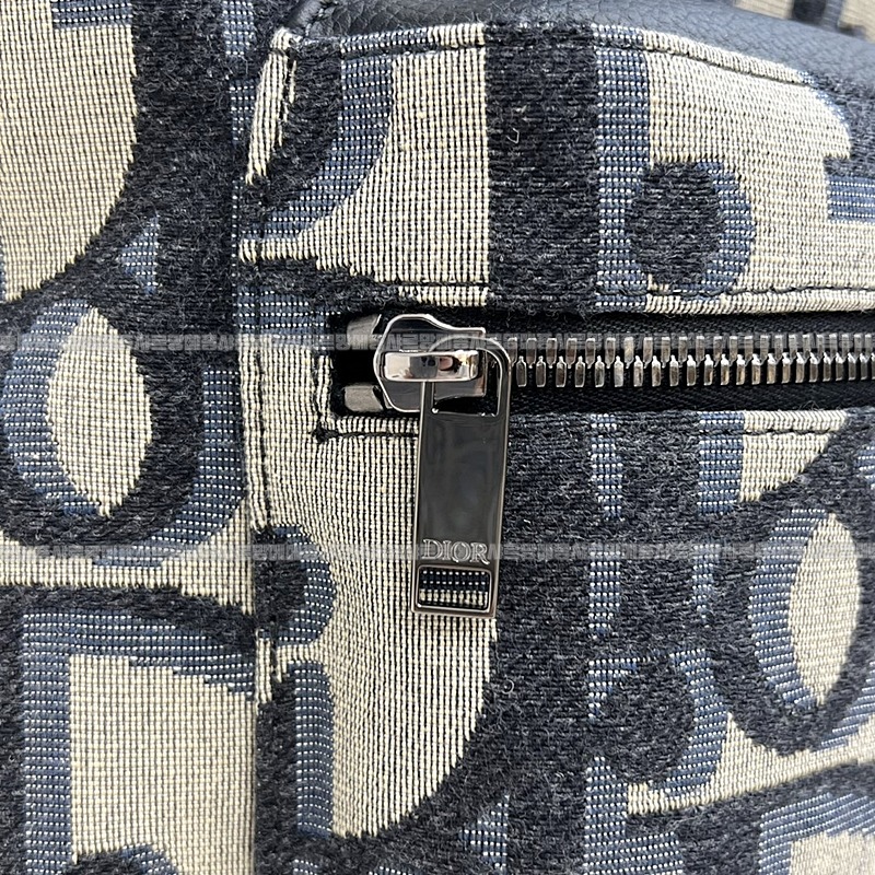 디올라이더백팩미디움  20260324-101158-010루.jpg