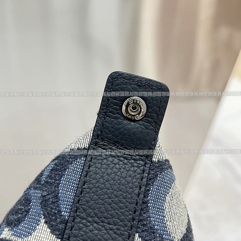 디올토일레트리백  20260324-102129-013루.jpg