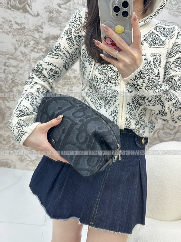 디올토일레트리백  20260324-102436-020루.jpg