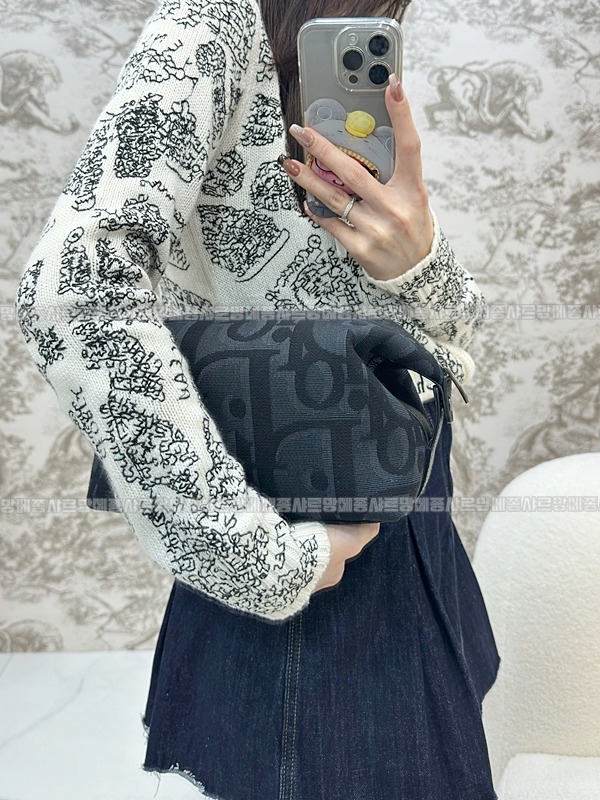 디올토일레트리백  20260324-102436-021루.jpg