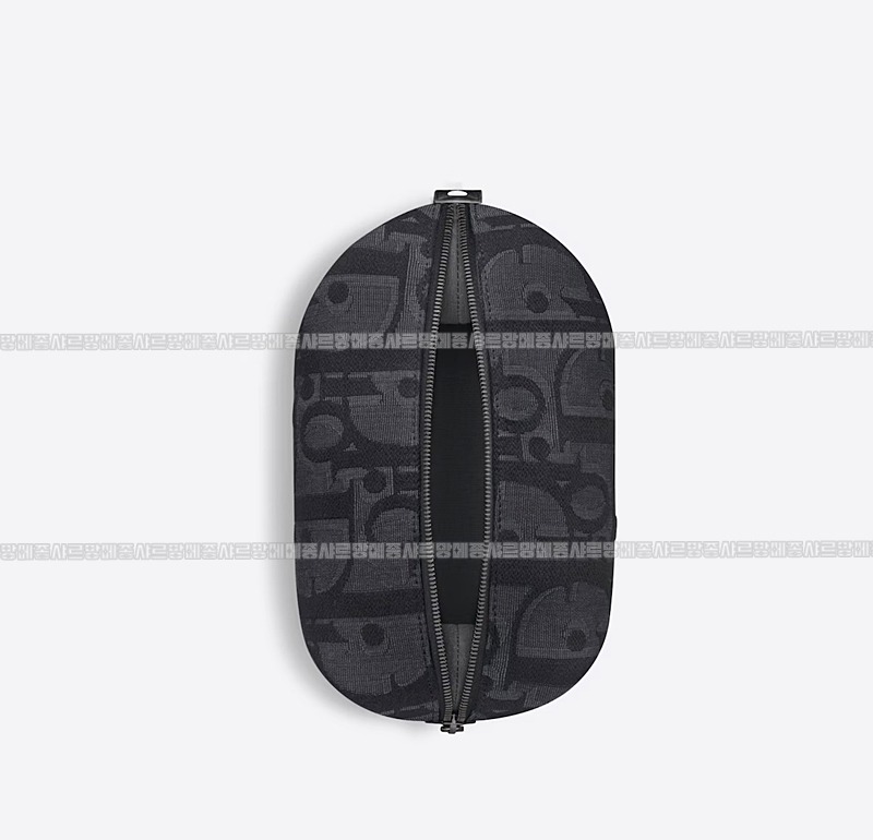 디올토일레트리백  20260324-102435-019루.jpg