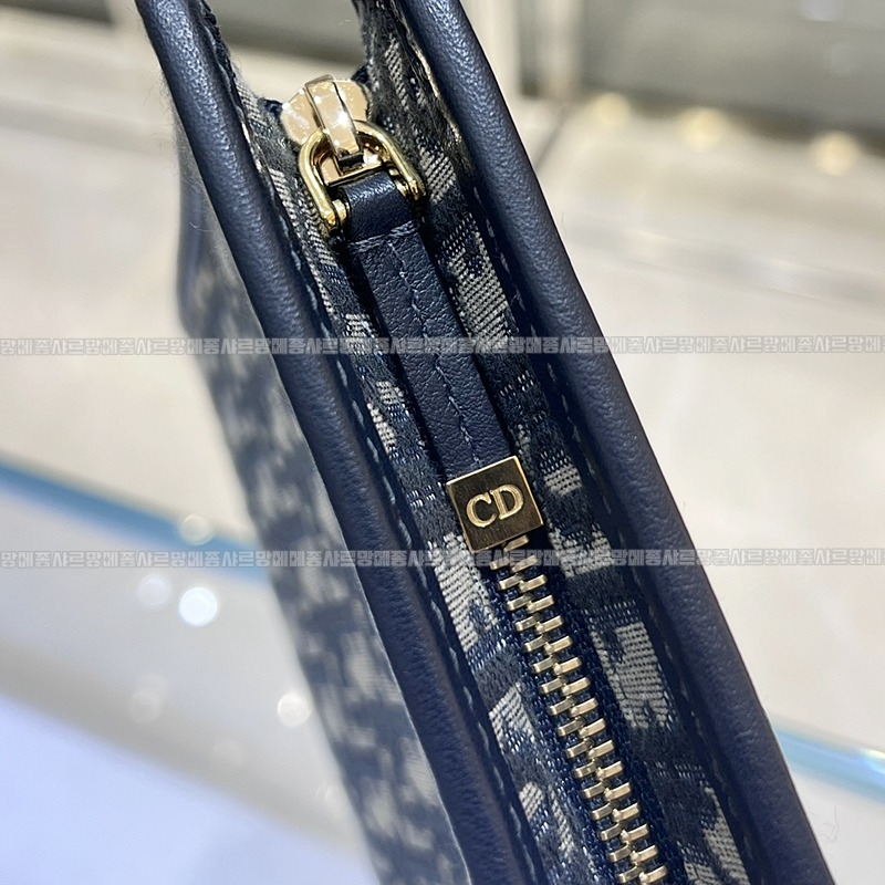 디올30몽테인파우치  20260324-105459-009루.jpg