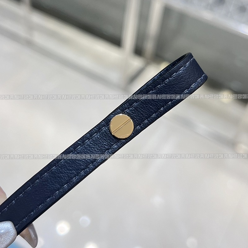 디올30몽테인파우치  20260324-105500-015루.jpg