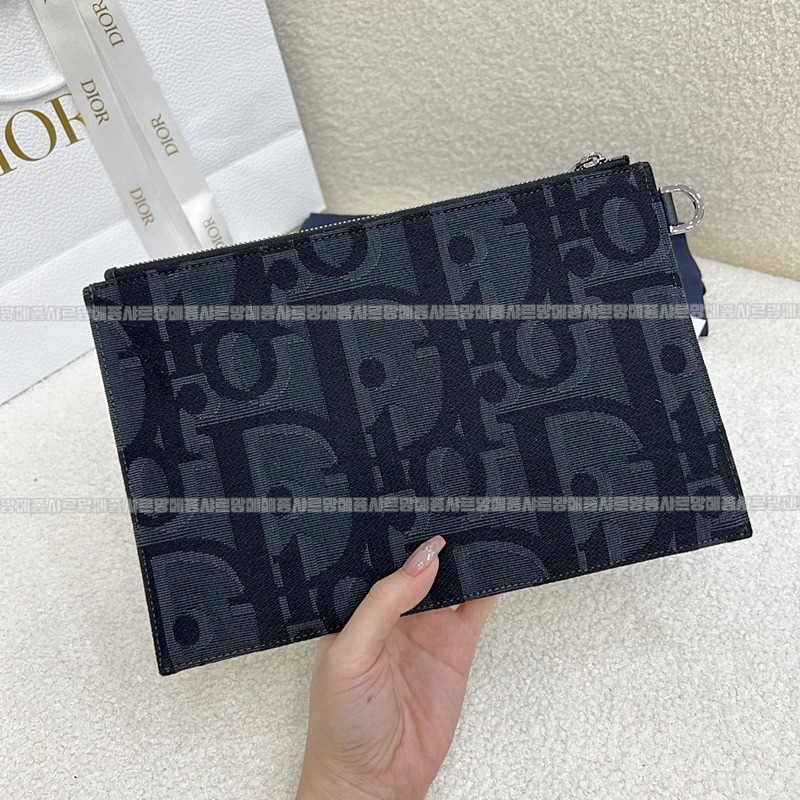 디올옴므A5파우치  20260324-111433-001루.jpg