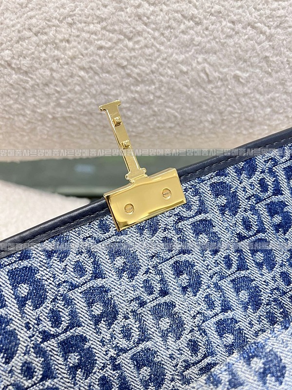 디올30몽테인박스백미디움  20260324-135958-012루.jpg