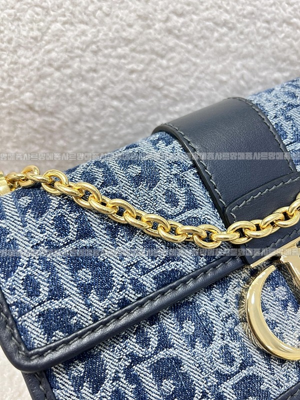 디올30몽테인박스백미디움  20260324-135957-011루.jpg