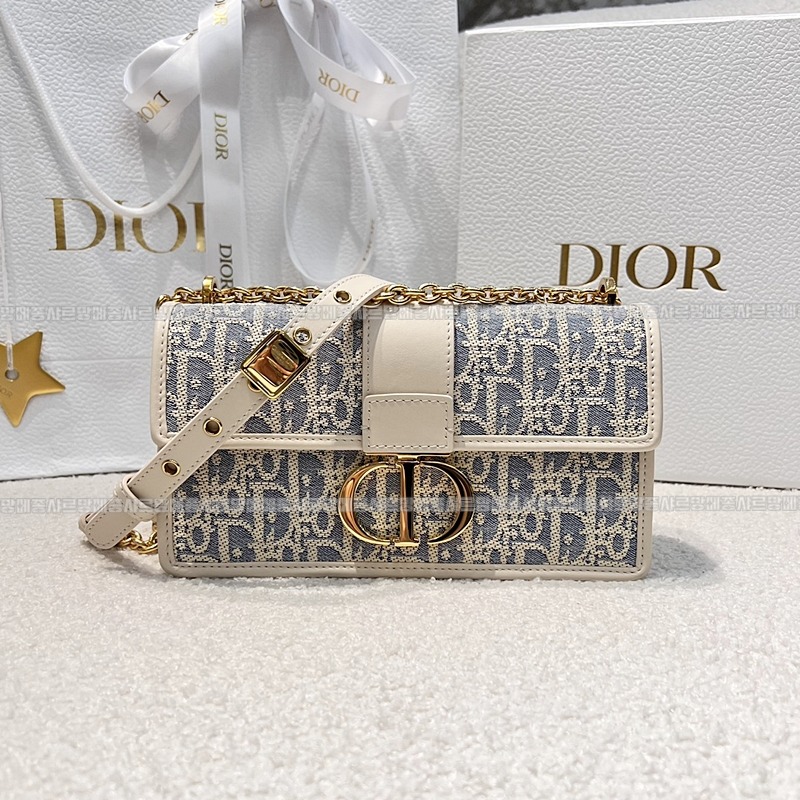 디올30몽테인박스백미디움  20260324-140321-001루.jpg