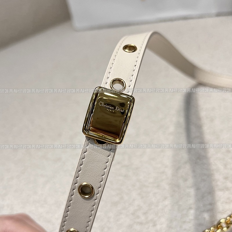 디올30몽테인박스백미디움  20260324-140322-006루.jpg