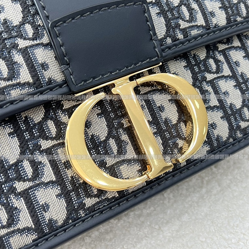 디올30몽테인박스백미디움  20260324-140856-011루.jpg