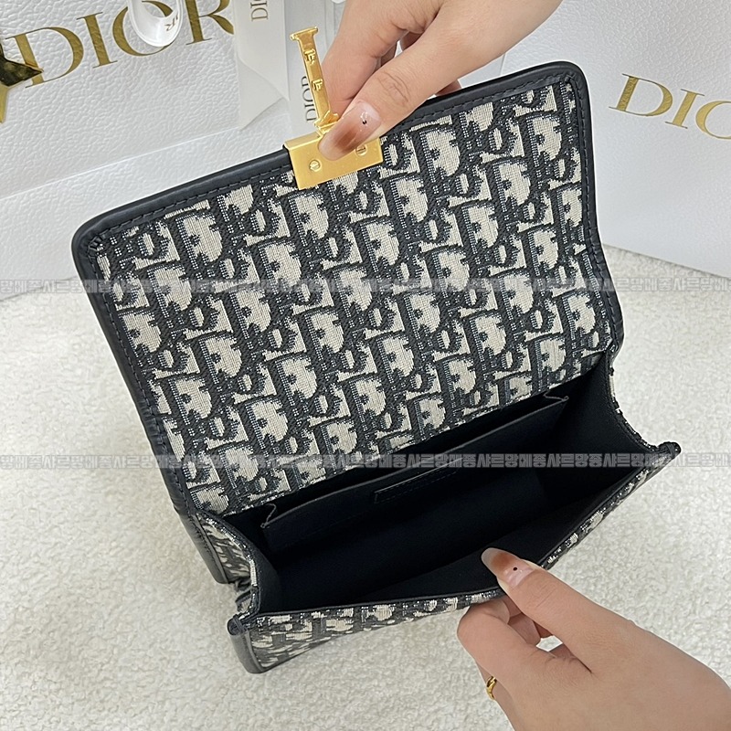 디올30몽테인박스백스몰  20260324-142337-007루.jpg