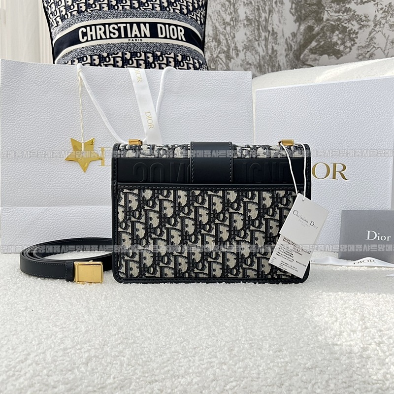 디올30몽테인박스백스몰  20260324-143307-002루.jpg