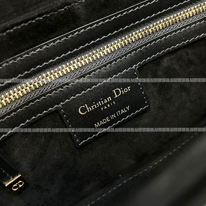 디올30몽테인에비뉴백스몰  20260324-151712-009루.jpg