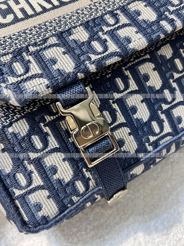 디올오블리크자수스몰숄더백   20260325-133312-008루.jpg